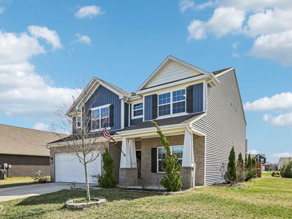 6673 Laurelwood Drive, Pendleton, IN 46064