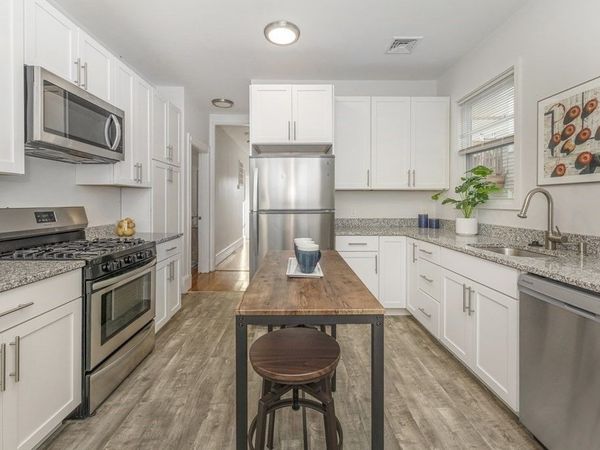 172 Boylston, Unit 3, Boston, MA 02130