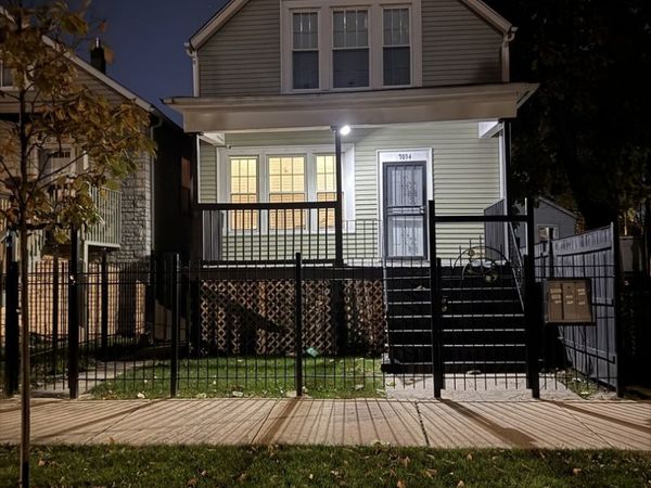 7034 S Hermitage Avenue, Chicago, IL 60636