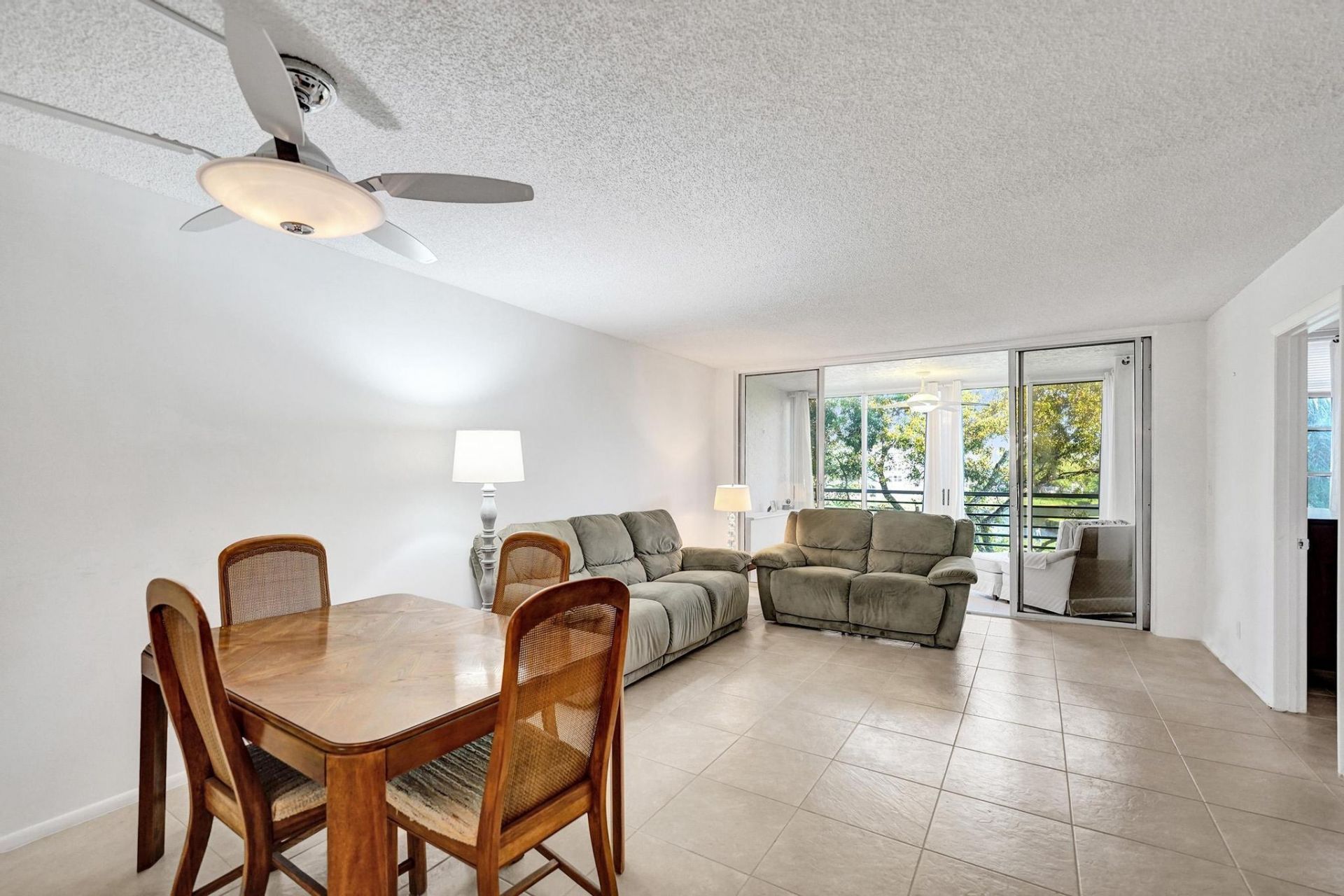 9531 Seagrape Drive, Unit 305, Davie, FL 33324 Photo