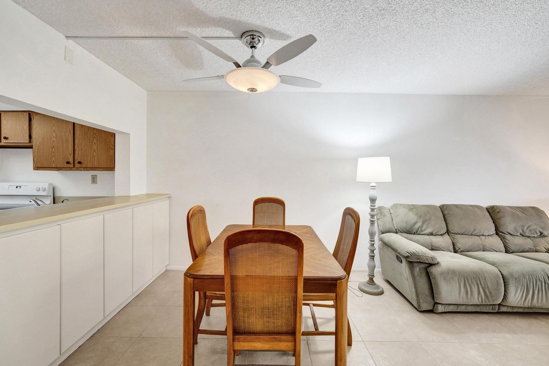 9531 Seagrape Drive, Unit 305, Davie, FL 33324 Photo