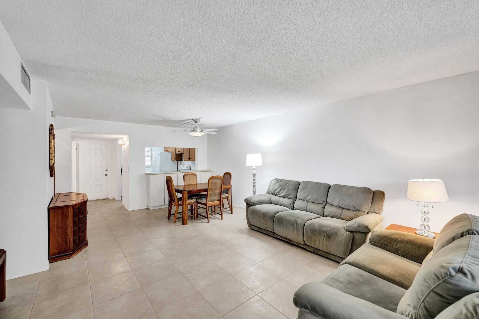 9531 Seagrape Drive, Unit 305, Davie, FL 33324 Photo