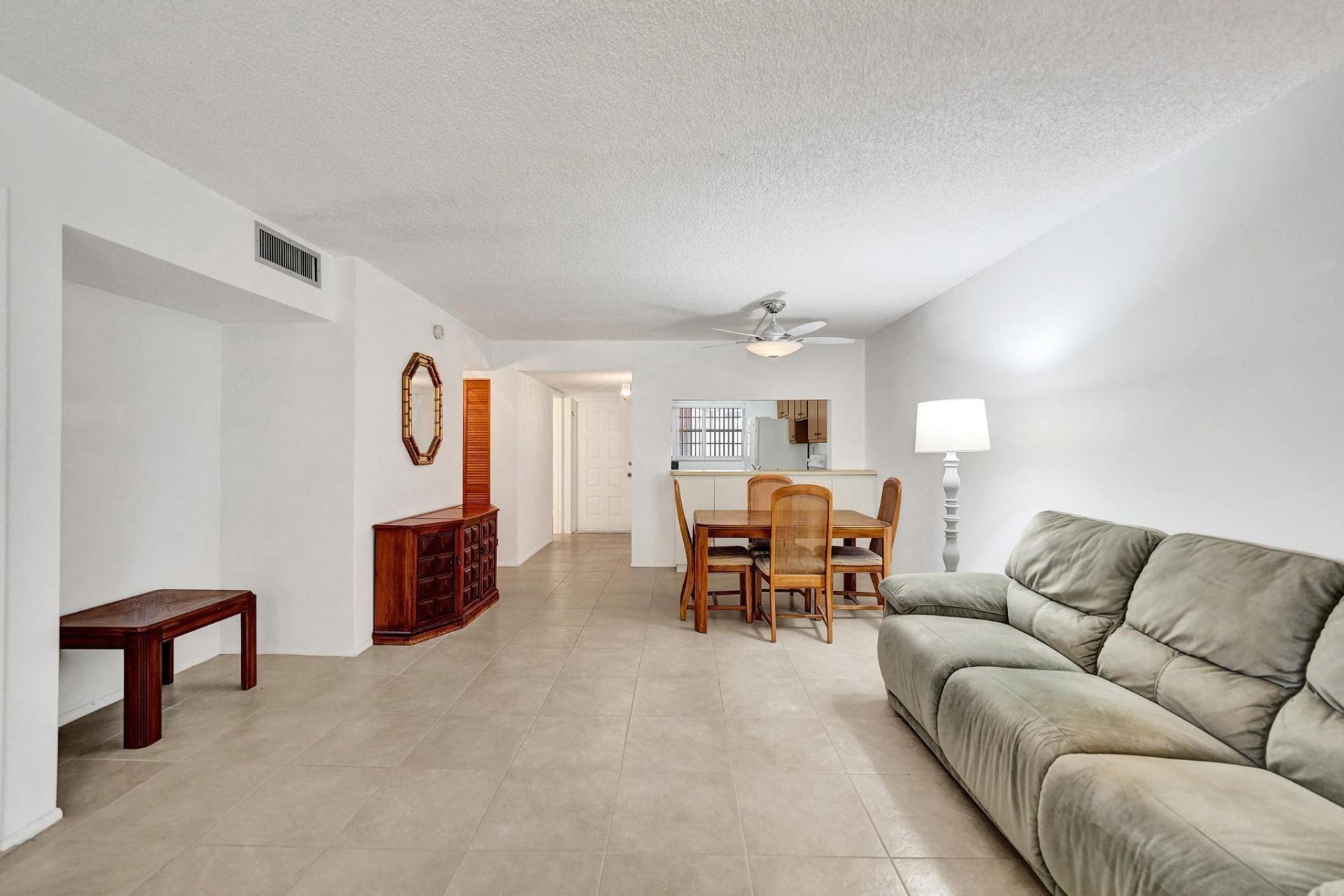 9531 Seagrape Drive, Unit 305, Davie, FL 33324 Photo