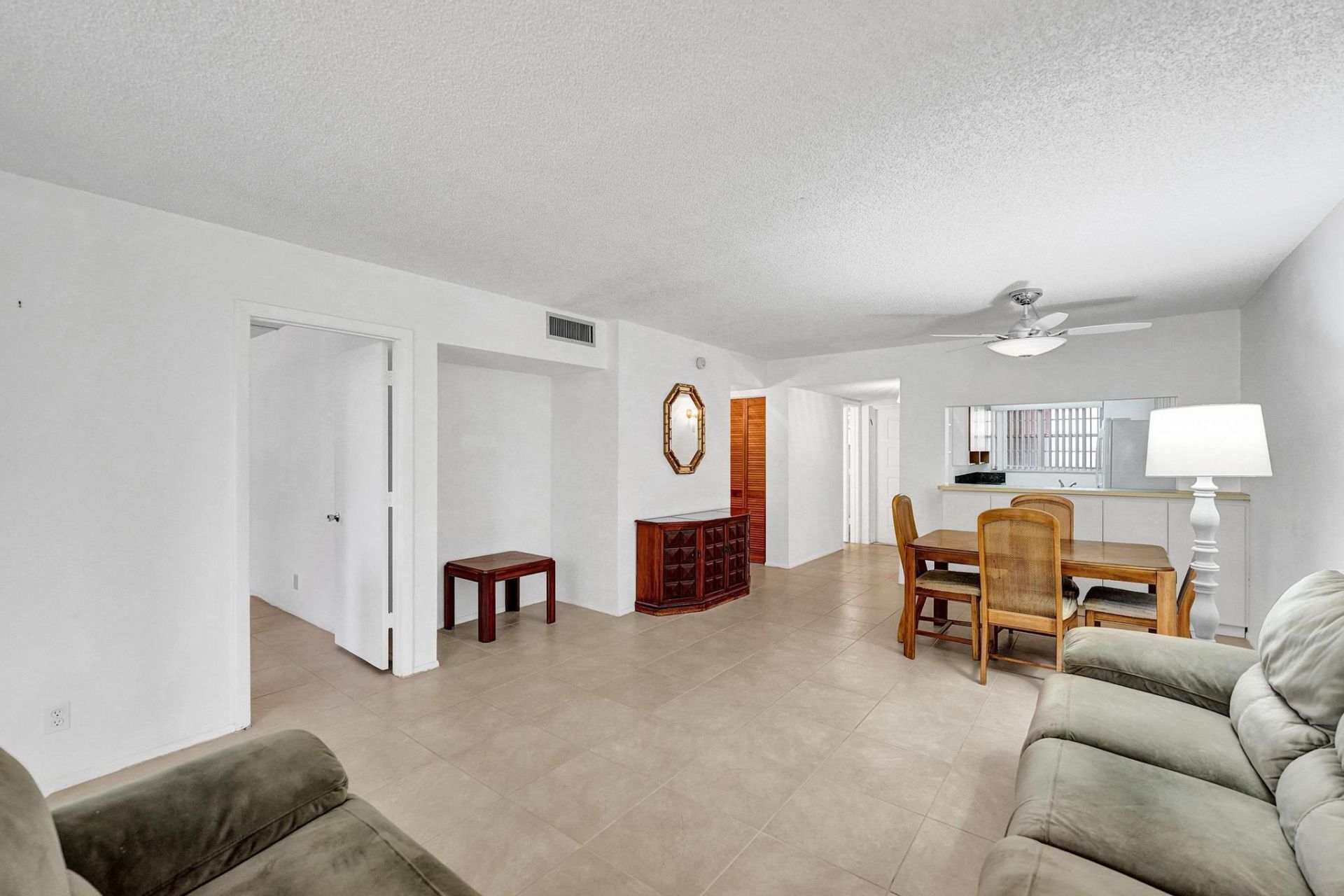 9531 Seagrape Drive, Unit 305, Davie, FL 33324 Photo