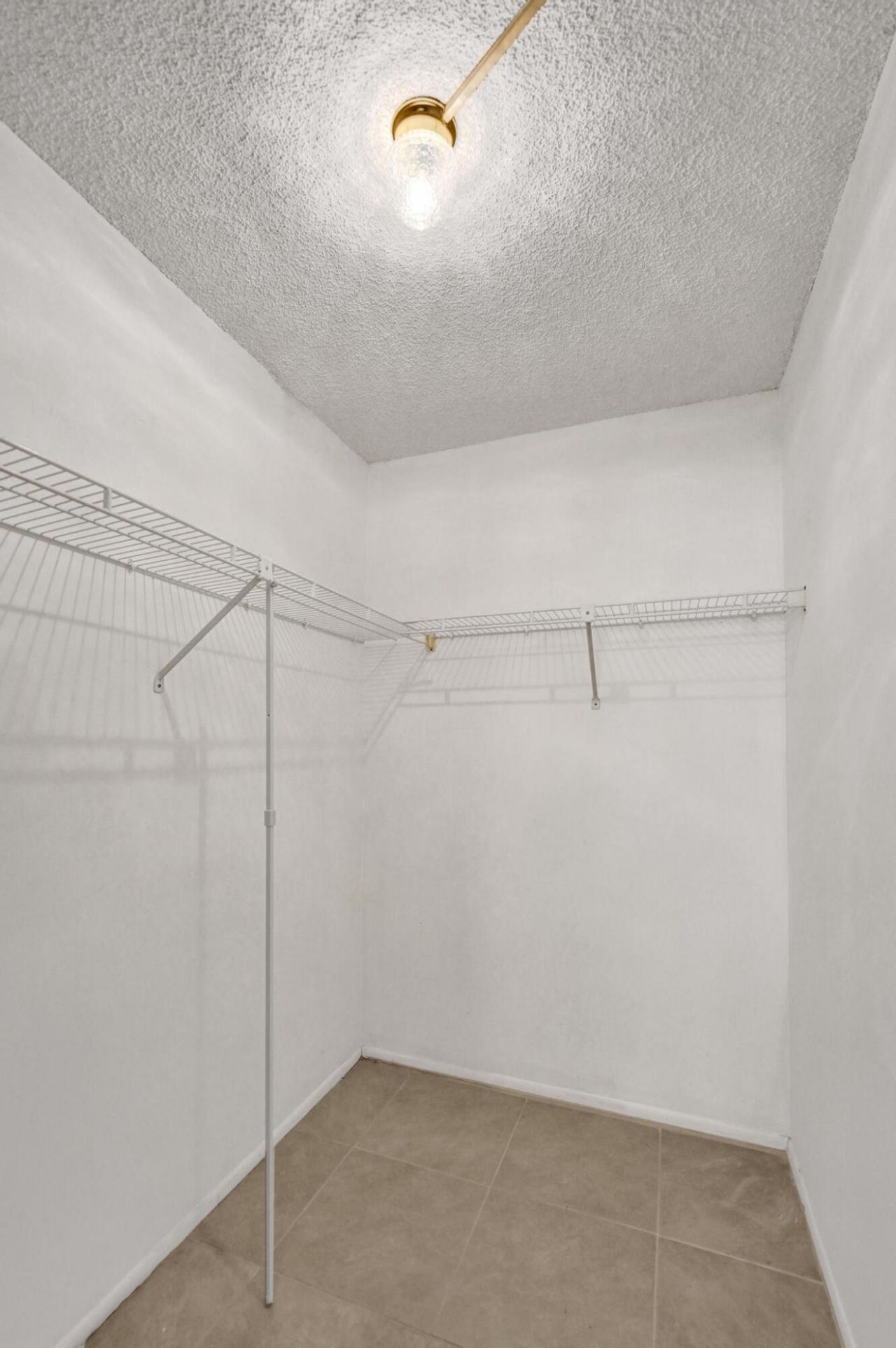 9531 Seagrape Drive, Unit 305, Davie, FL 33324 Photo