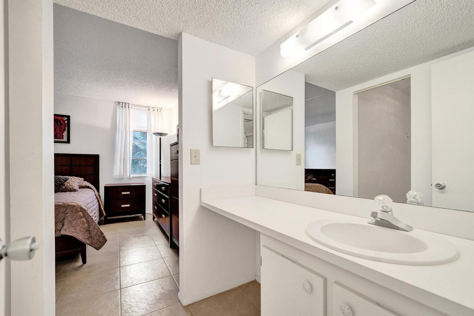 9531 Seagrape Drive, Unit 305, Davie, FL 33324 Photo