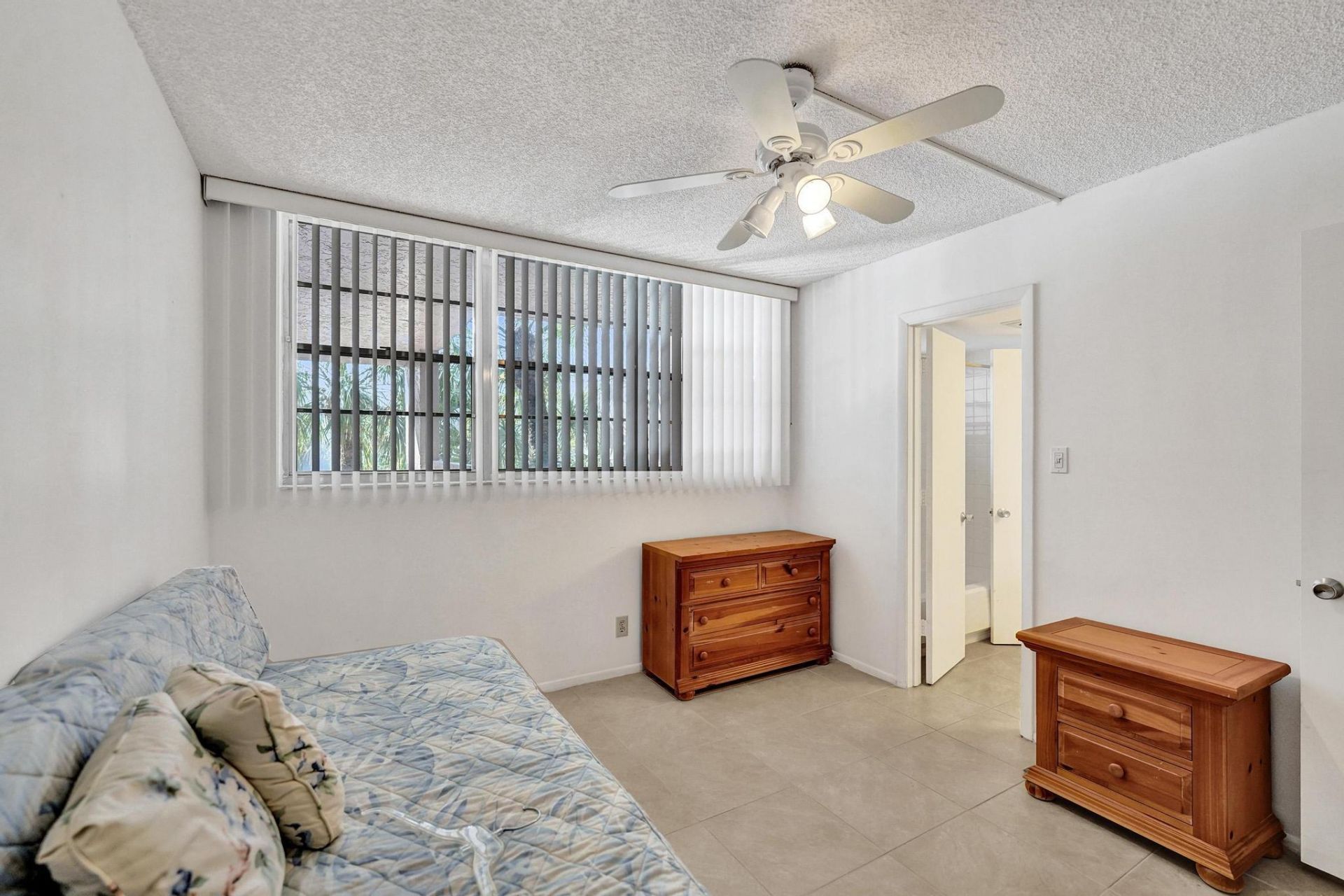 9531 Seagrape Drive, Unit 305, Davie, FL 33324 Photo