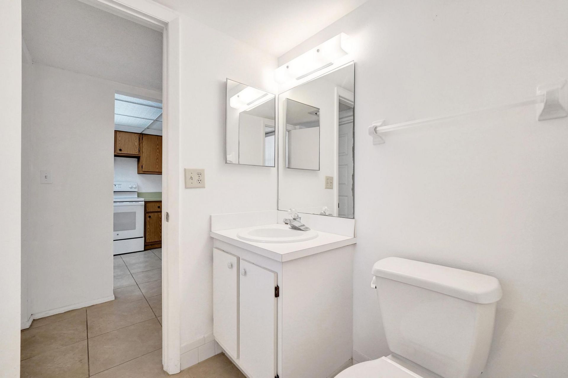 9531 Seagrape Drive, Unit 305, Davie, FL 33324 Photo