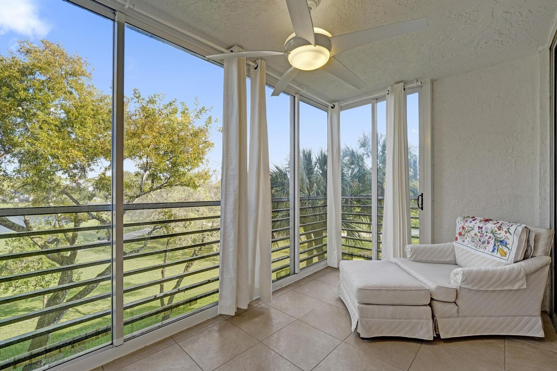 9531 Seagrape Drive, Unit 305, Davie, FL 33324 Photo