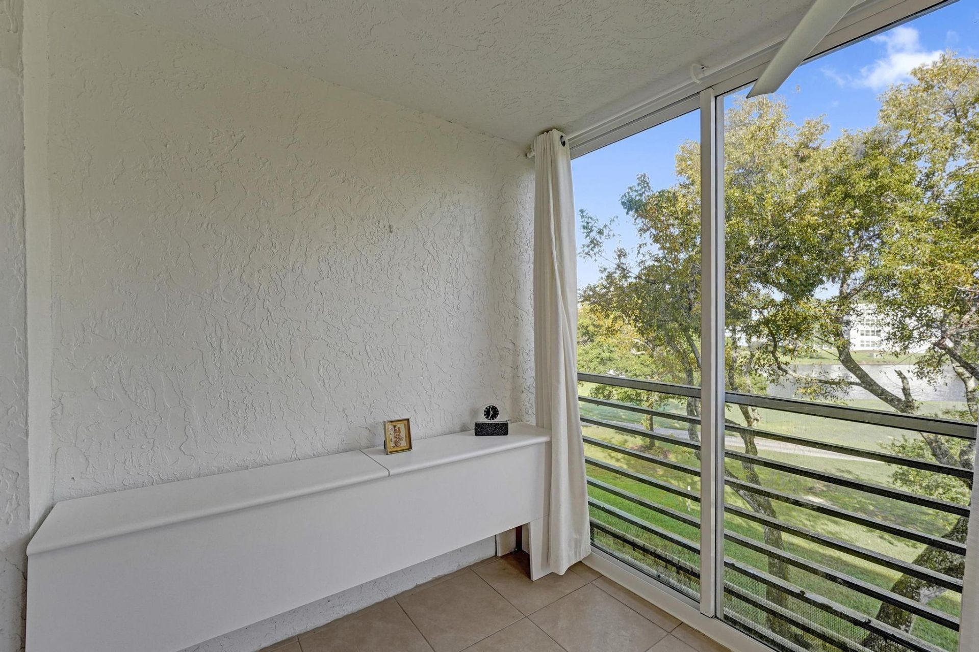 9531 Seagrape Drive, Unit 305, Davie, FL 33324 Photo