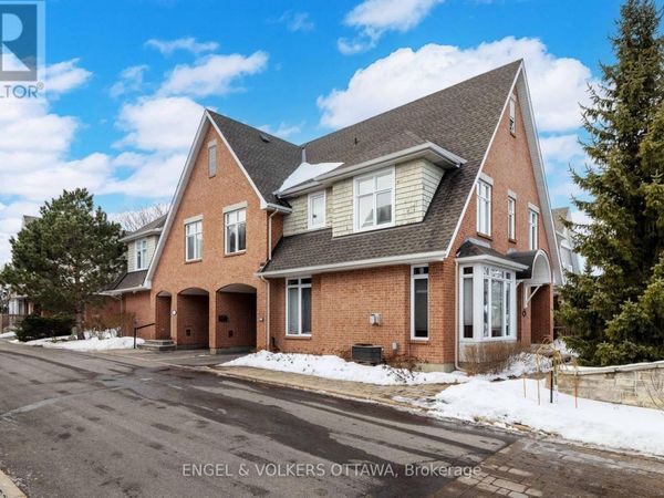 145 Manorhill Private , Ottawa, ON K1H2J3
