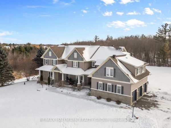 137 Goodman Drive , Ottawa, ON K2W1C7