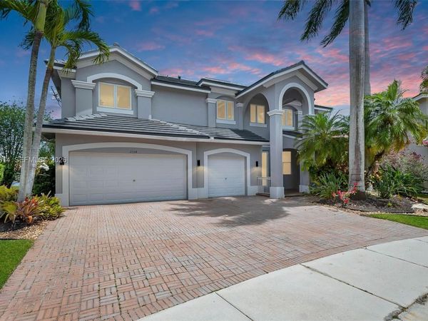 2354 Quail Roost Dr, Weston, FL 33327