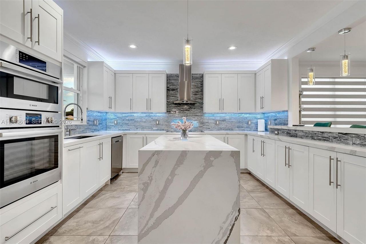 2354 Quail Roost Dr, Weston, FL 33327 Photo