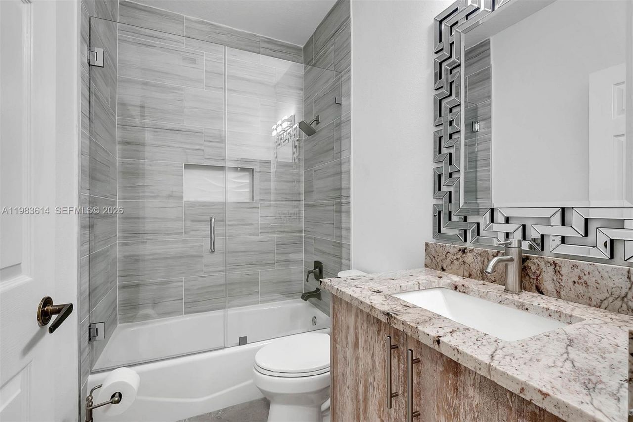 2354 Quail Roost Dr, Weston, FL 33327 Photo