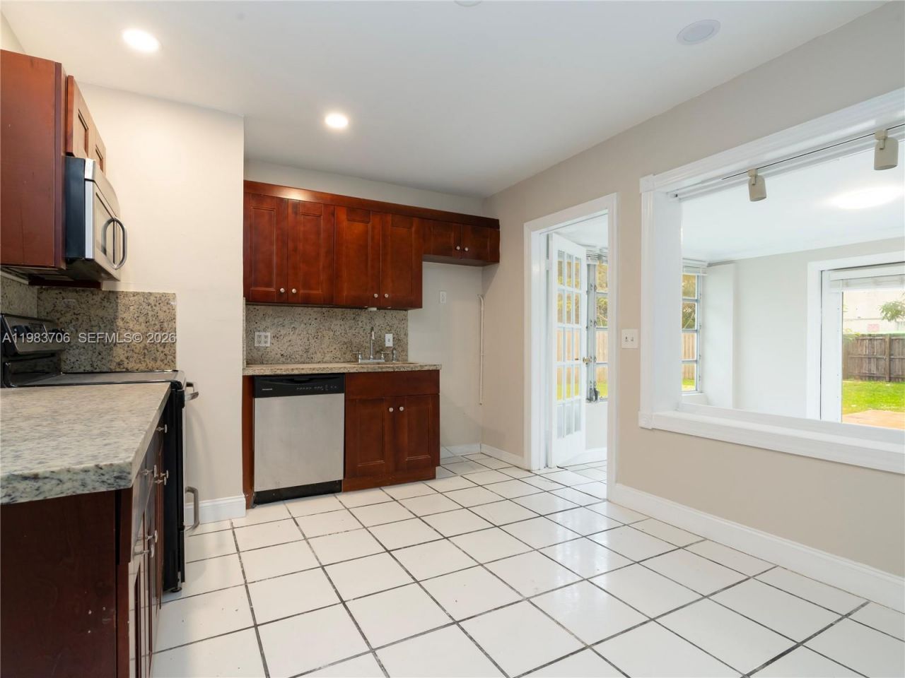 1125 NE 10th Ave, Fort Lauderdale, FL 33304 Photo