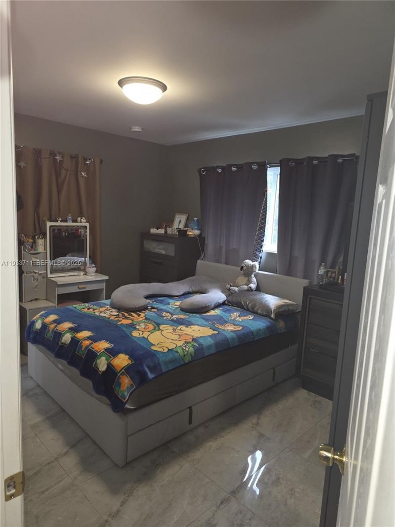 700 SW 28th Ter , Fort Lauderdale, FL 33312 Photo