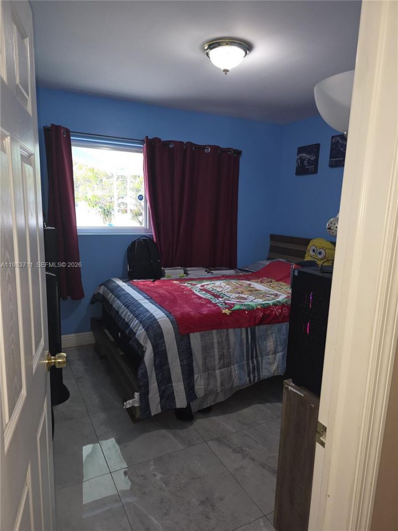 700 SW 28th Ter , Fort Lauderdale, FL 33312 Photo