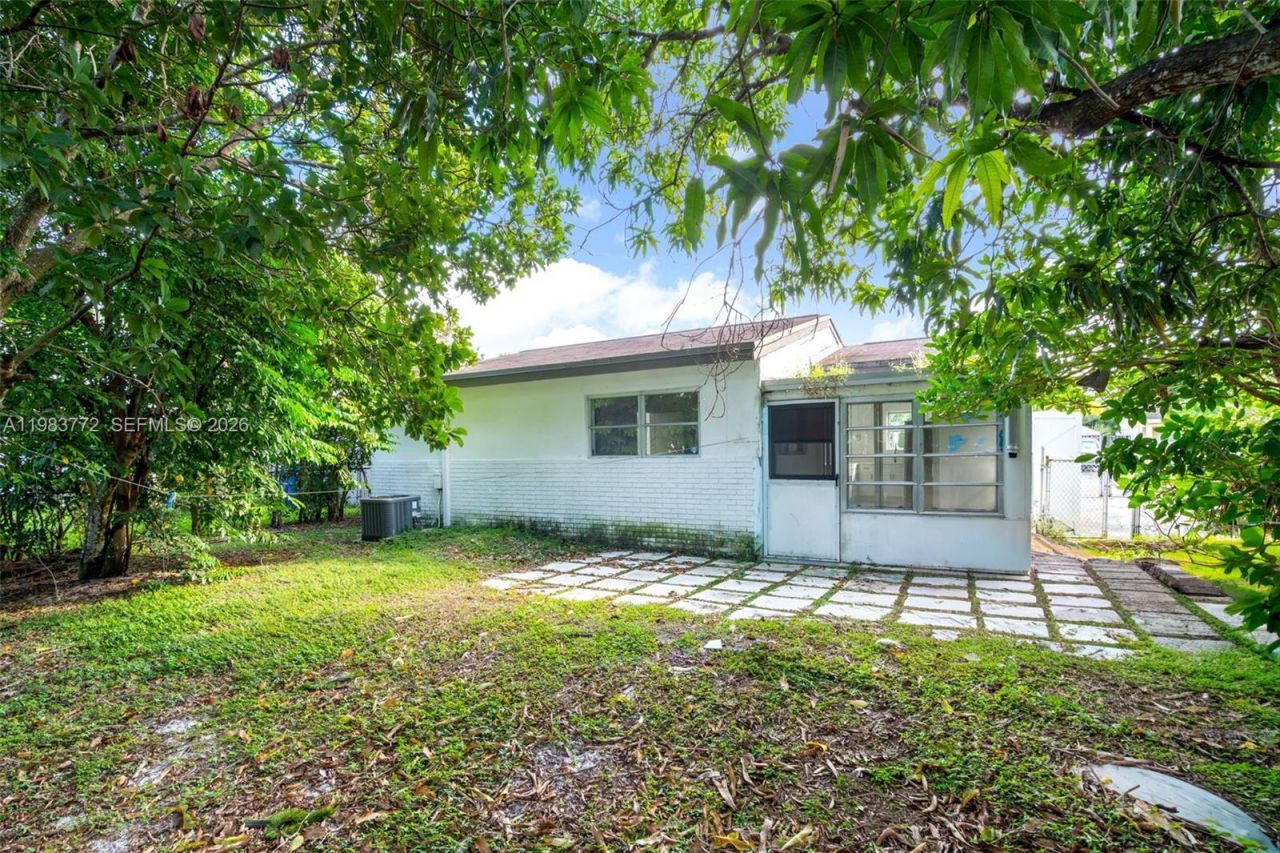 6831 Greene St , Hollywood, FL 33024 Photo
