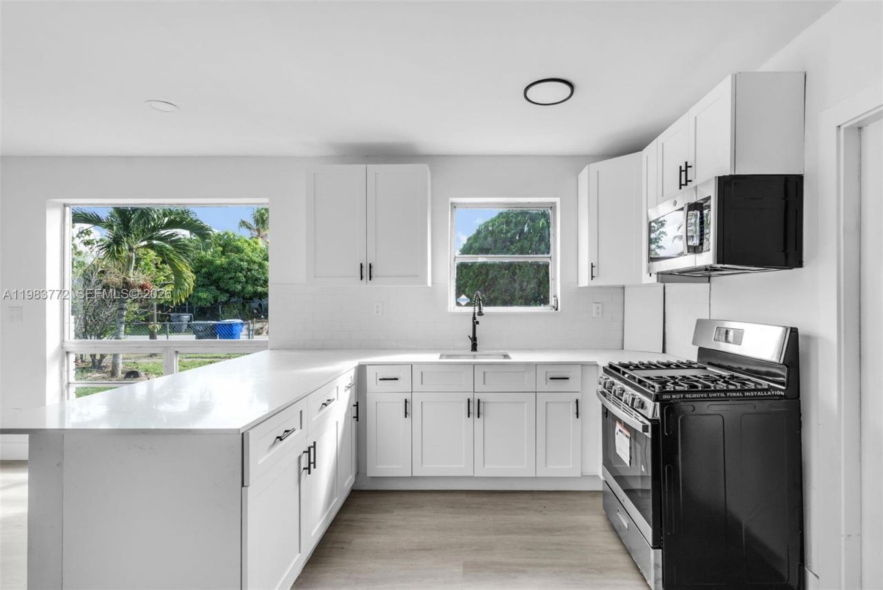 6831 Greene St , Hollywood, FL 33024 Photo