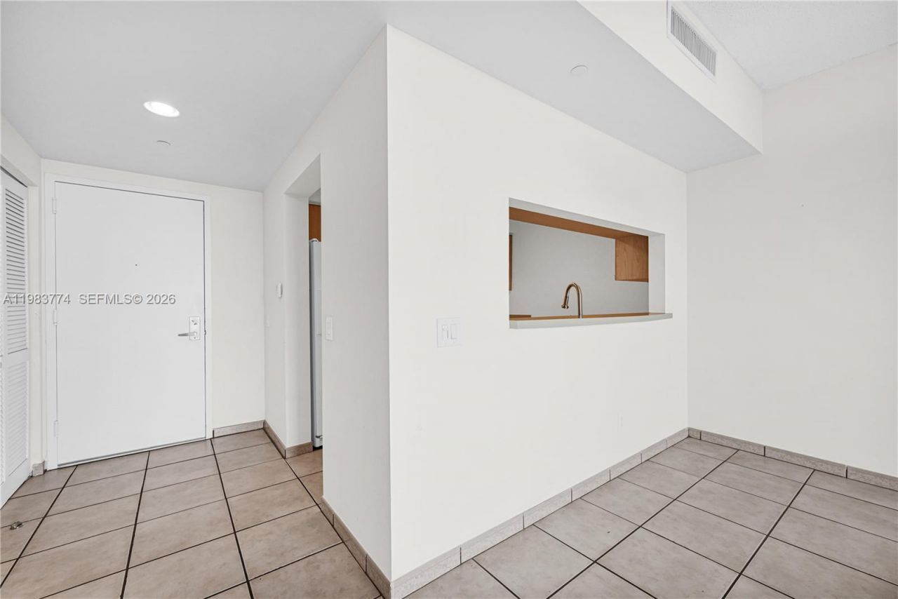 2475 Brickell Ave , Unit 703, Miami, FL 33129 Photo