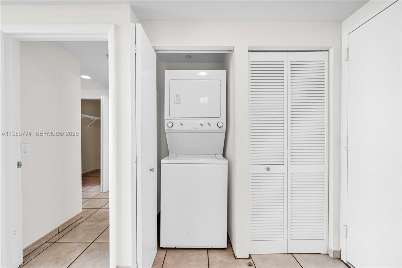 2475 Brickell Ave , Unit 703, Miami, FL 33129 Photo