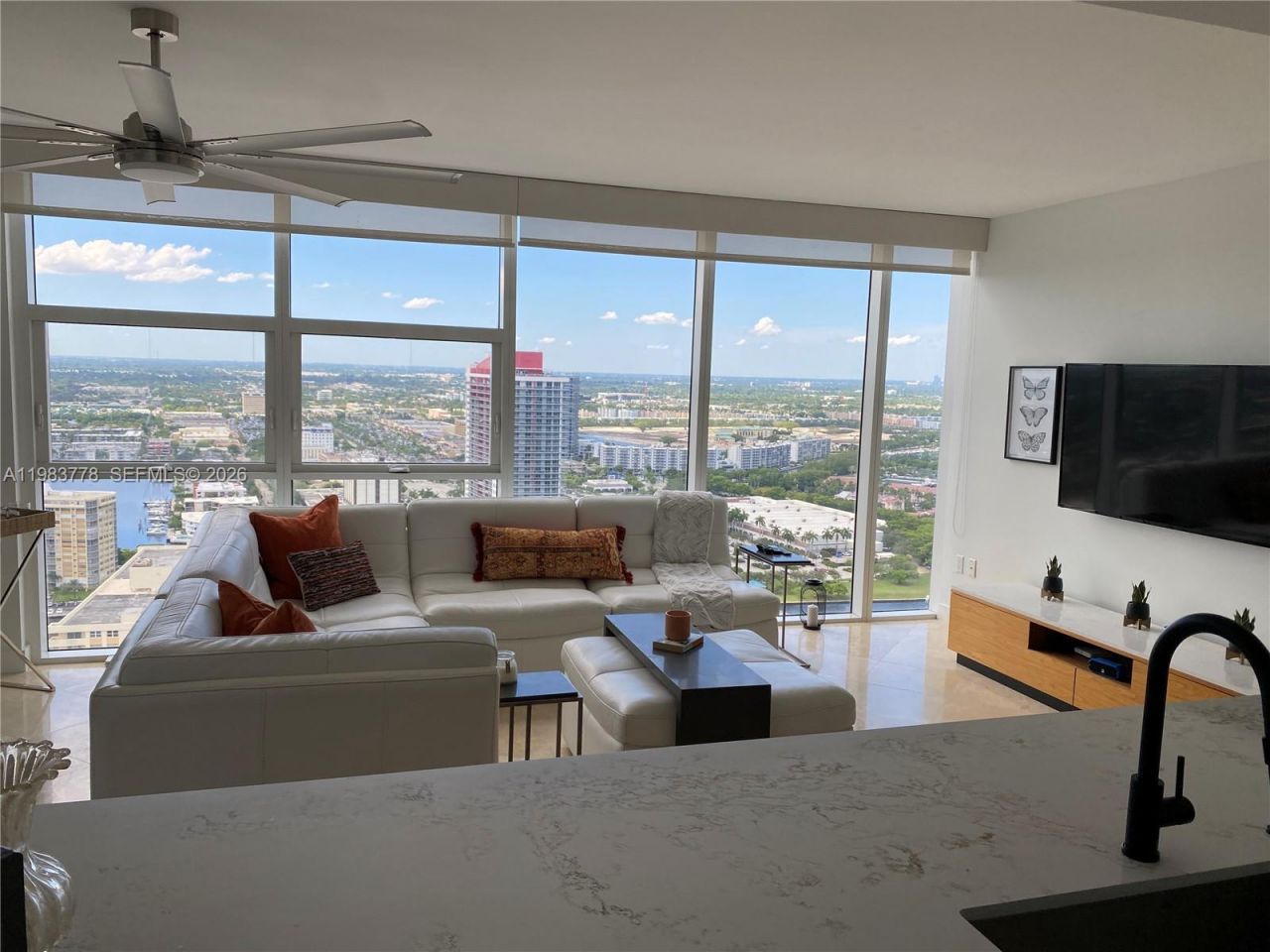 1830 S Ocean Dr, Unit 3507, Hallandale Beach, FL 33009 Photo