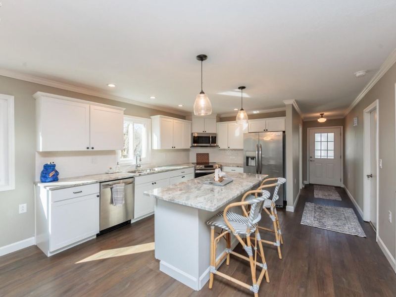 712 Elizabeth Drive, Huron, OH 44839 Photo 5