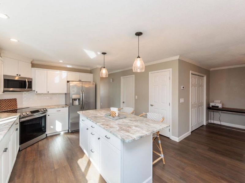 712 Elizabeth Drive, Huron, OH 44839 Photo 9