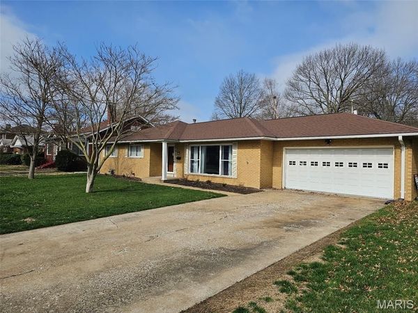 2629 Edison Avenue, Granite City, IL 62040