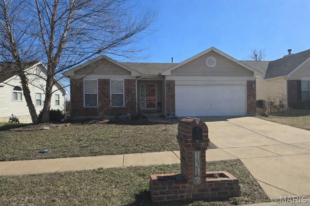 1316 Durham Drive , Herculaneum, MO 63048 Main Photo