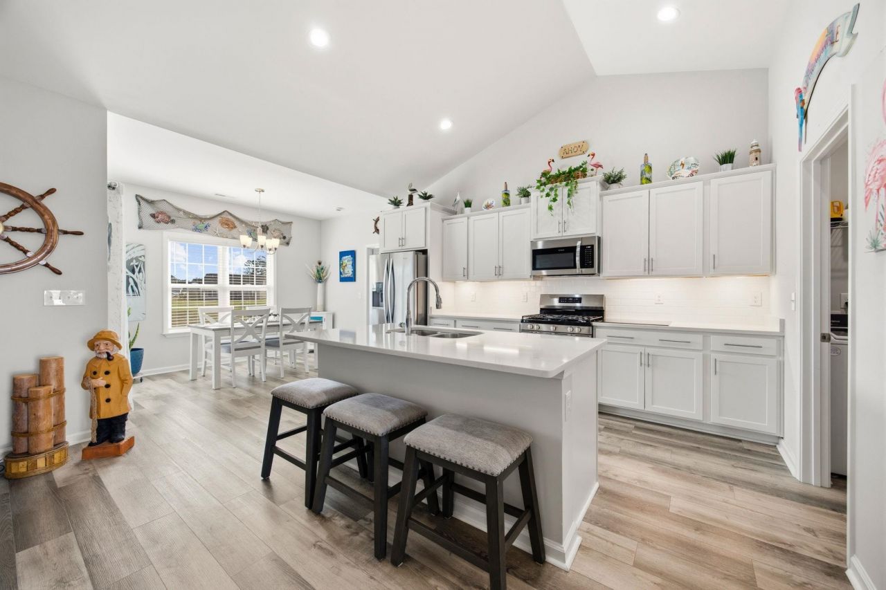 604 Lavatera Ct. Photo 10