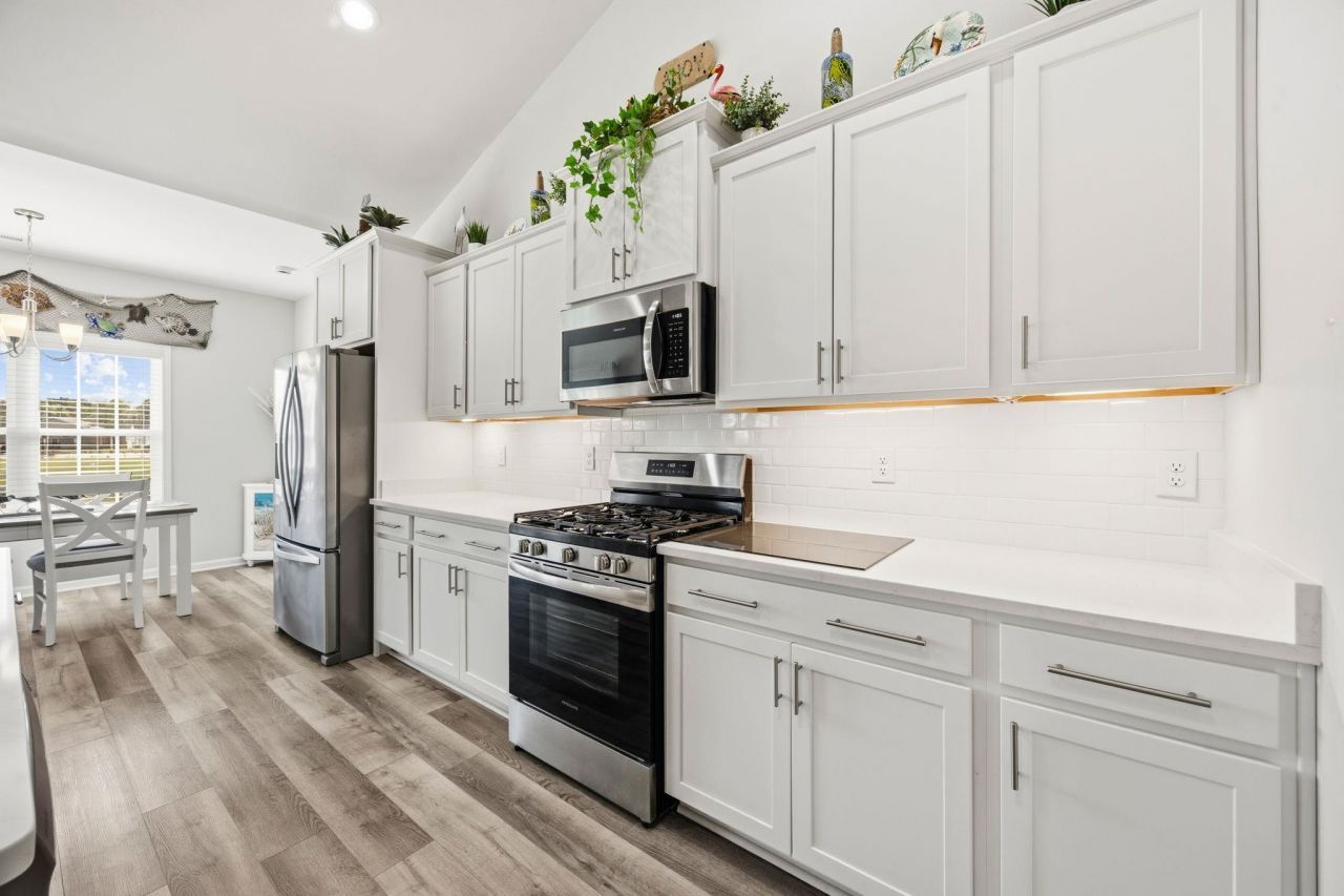 604 Lavatera Ct. Photo 12