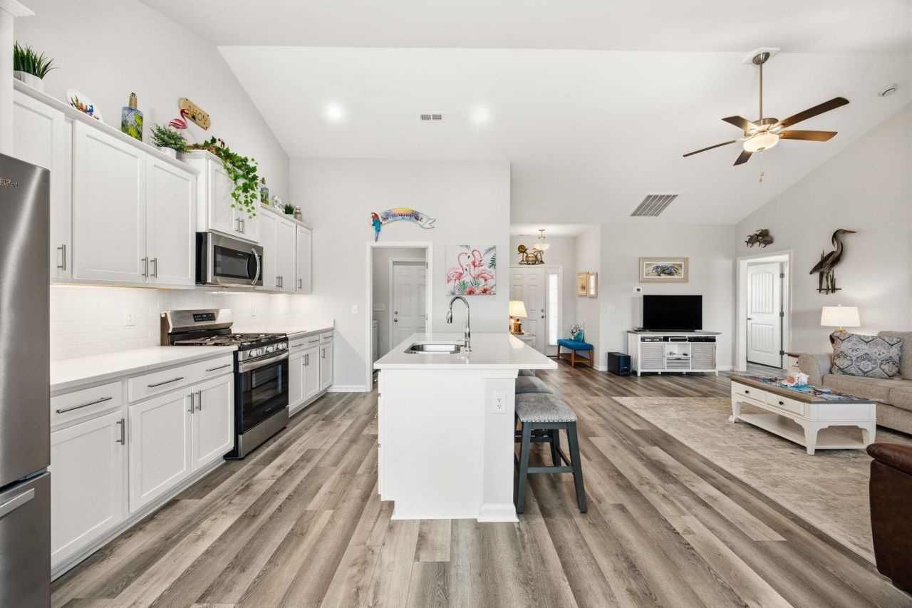 604 Lavatera Ct. Photo 14