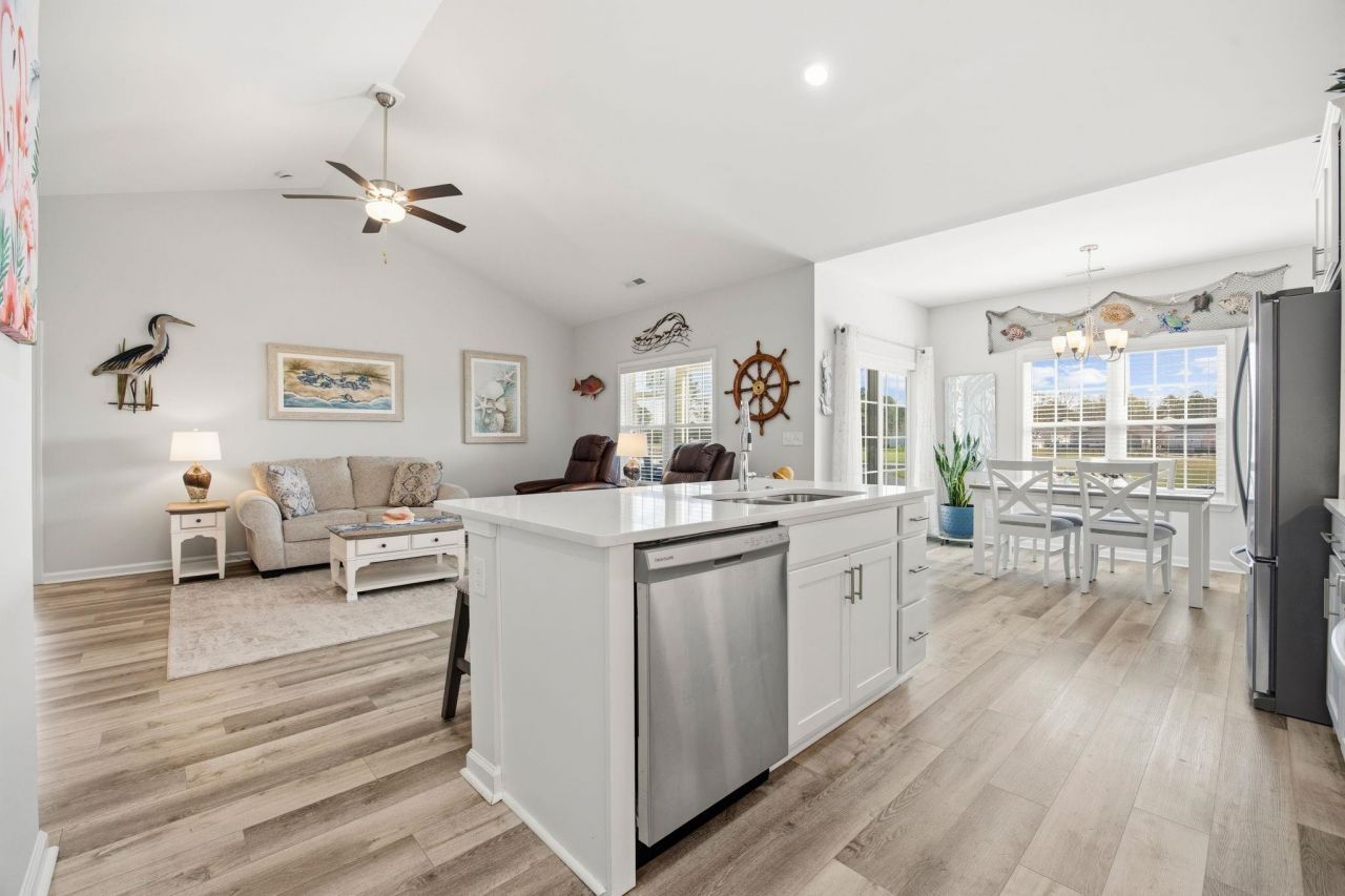 604 Lavatera Ct. Photo 15