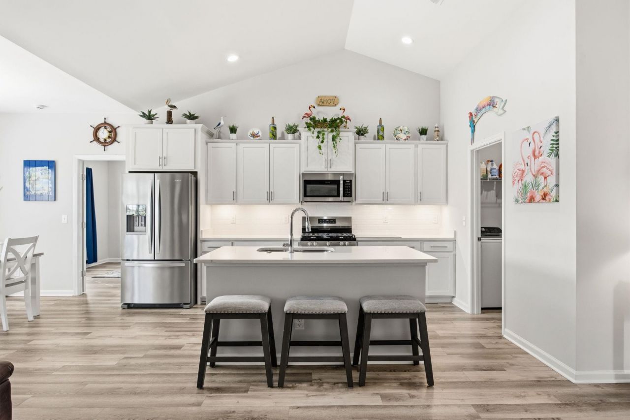 604 Lavatera Ct. Photo 9