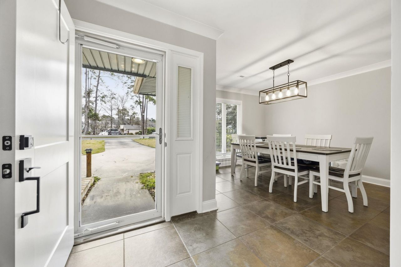 802 Knobcone Ct. Photo 4