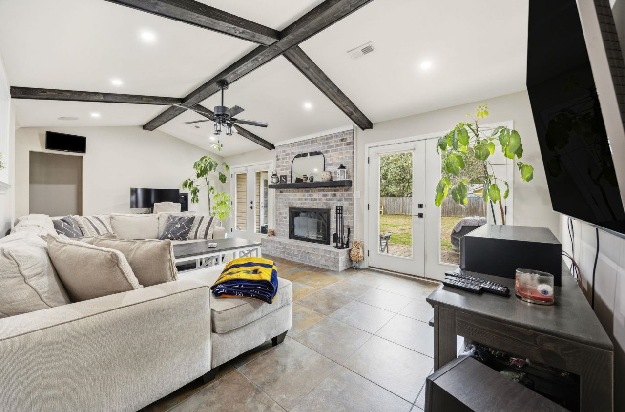 802 Knobcone Ct. Photo 9