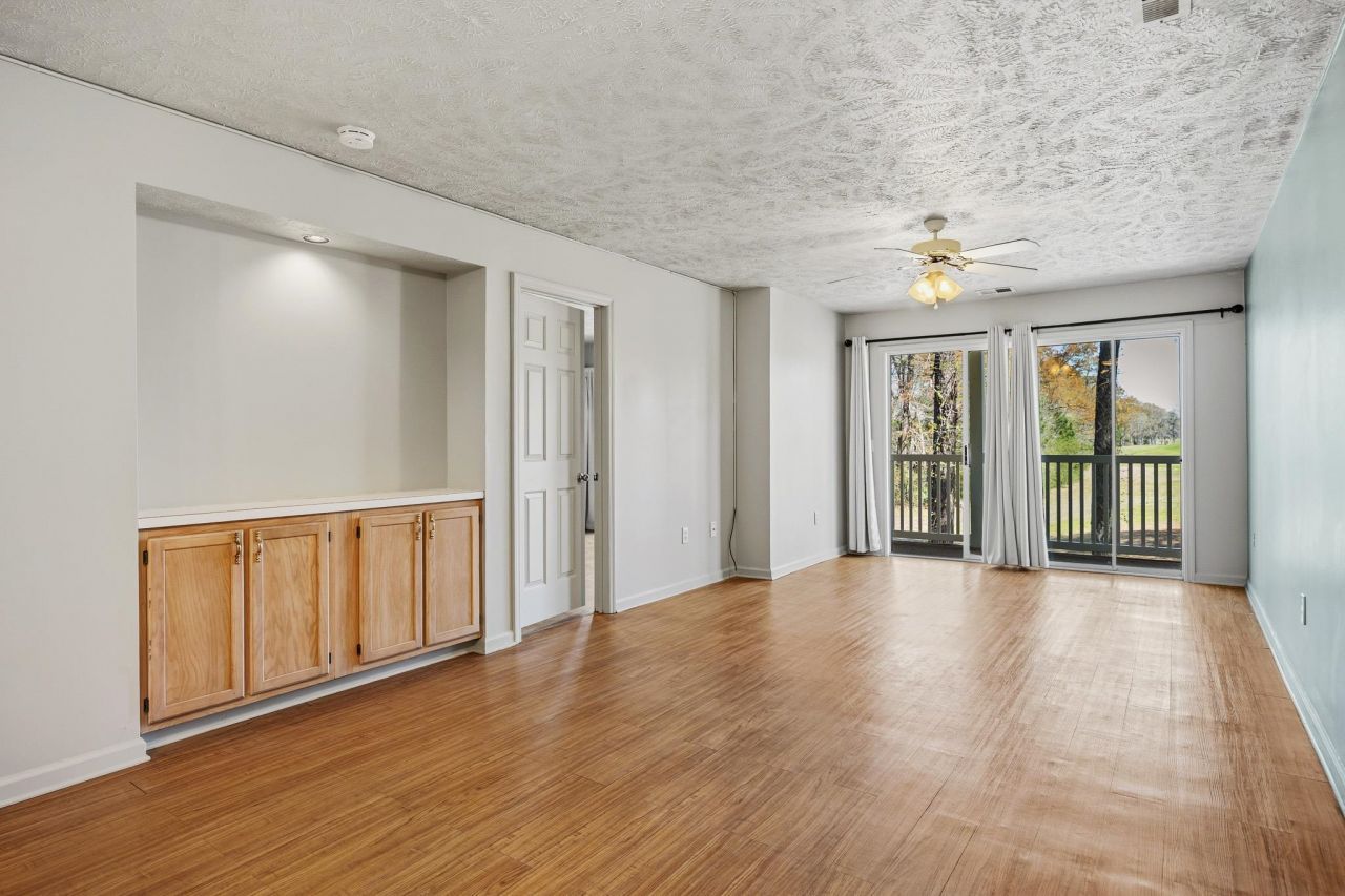 453 Red River Ct. Photo 21