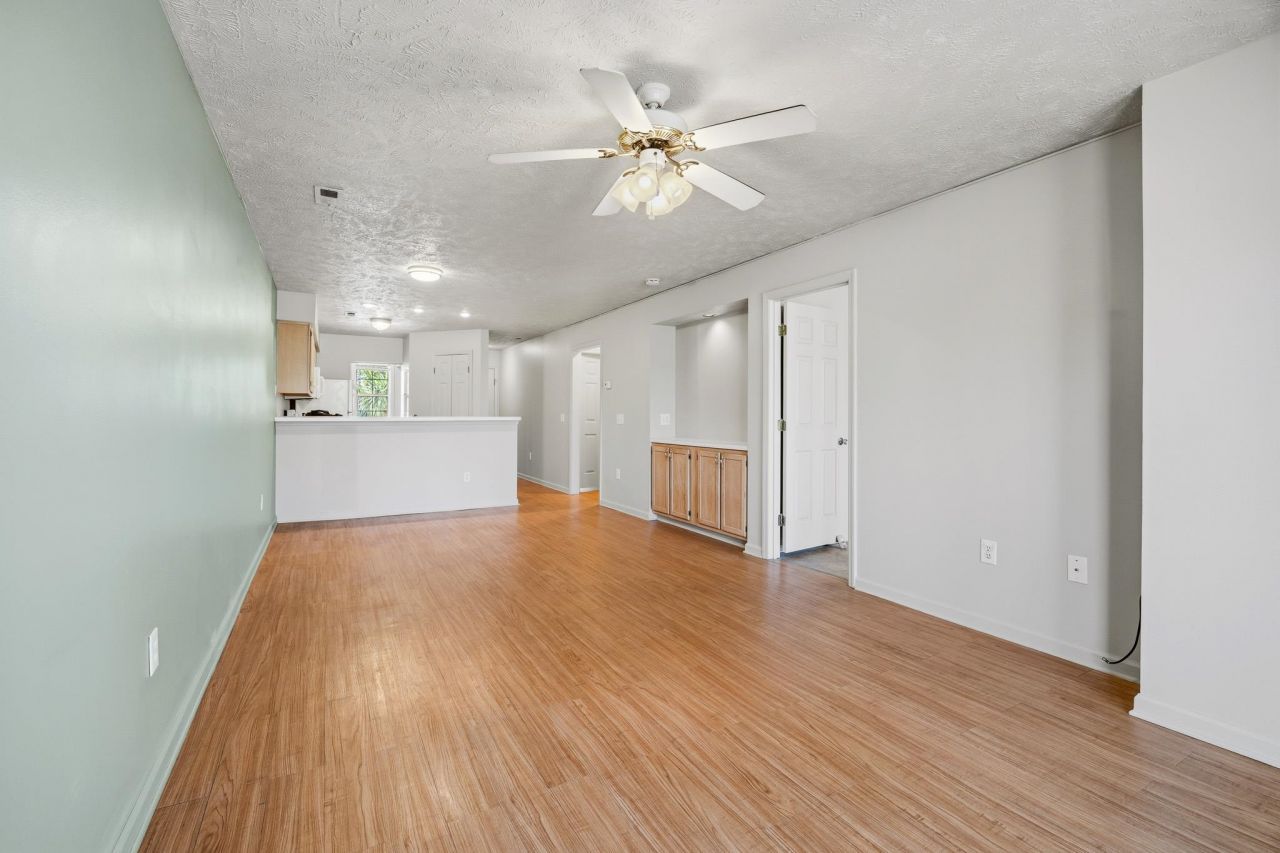 453 Red River Ct. Photo 30