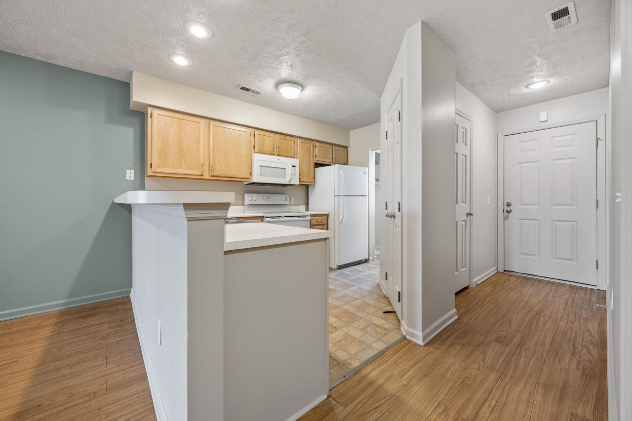 453 Red River Ct. Photo 34