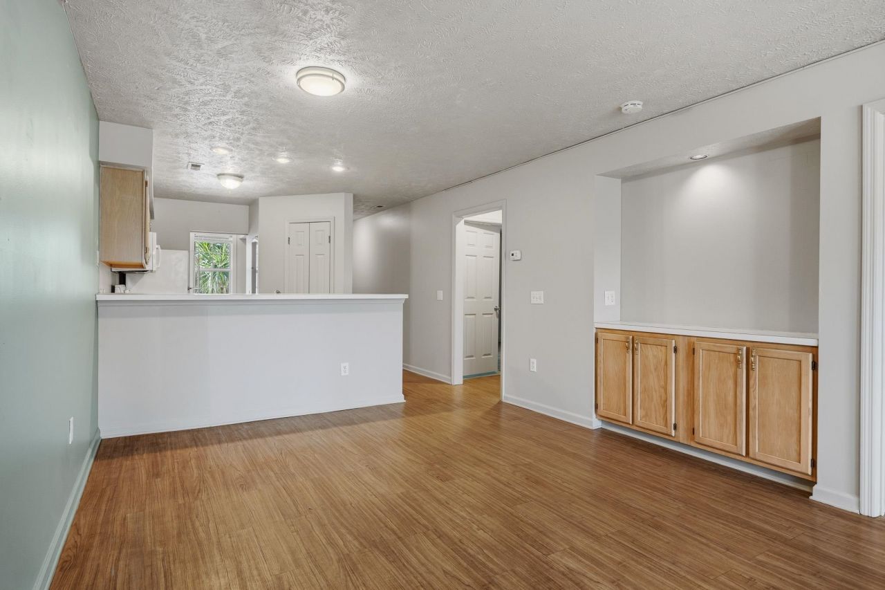 453 Red River Ct. Photo 36