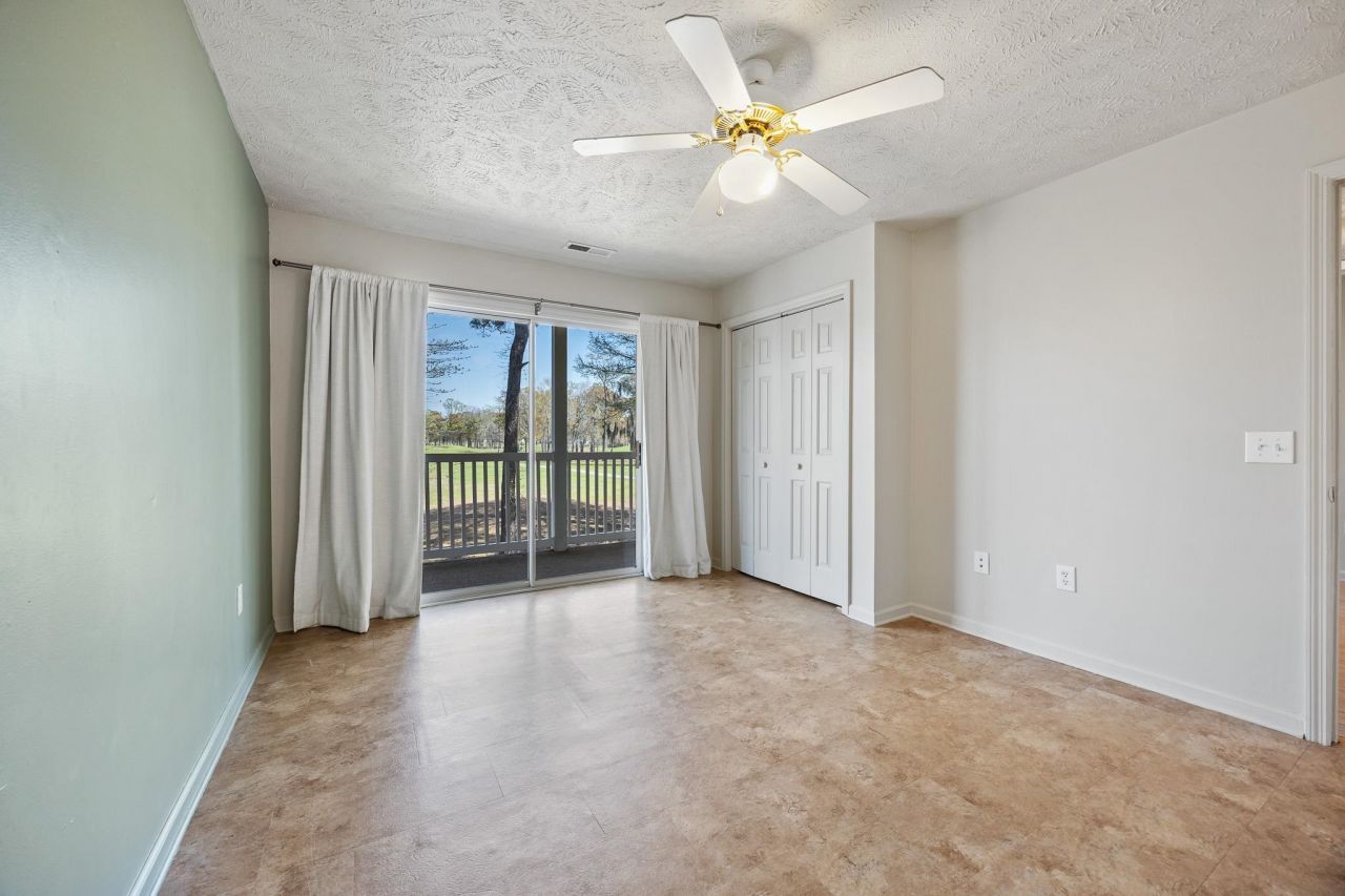 453 Red River Ct. Photo 44