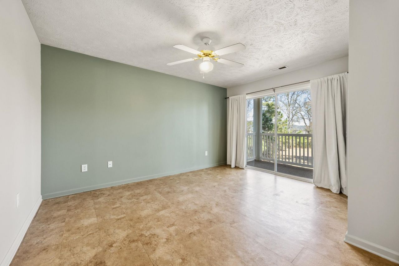 453 Red River Ct. Photo 46