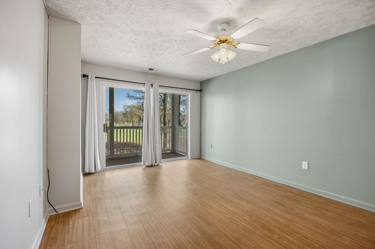 453 Red River Ct. Photo 48