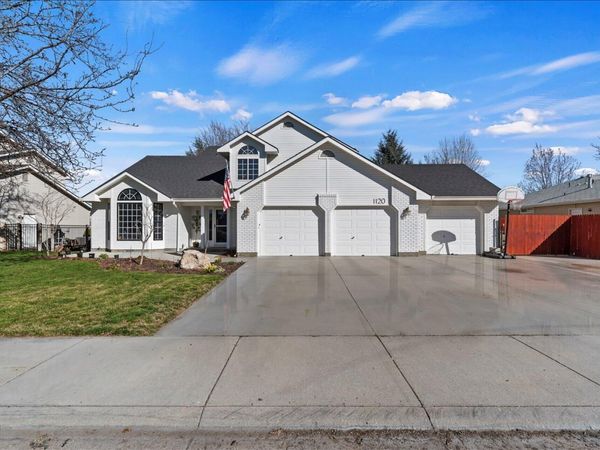 1120 W Clarinda Dr, Meridian, ID 83642