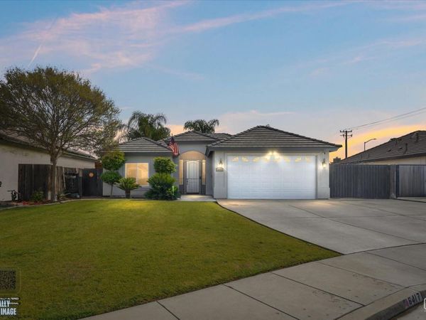 6417 Sultry Rose Court, Bakersfield, CA 93308