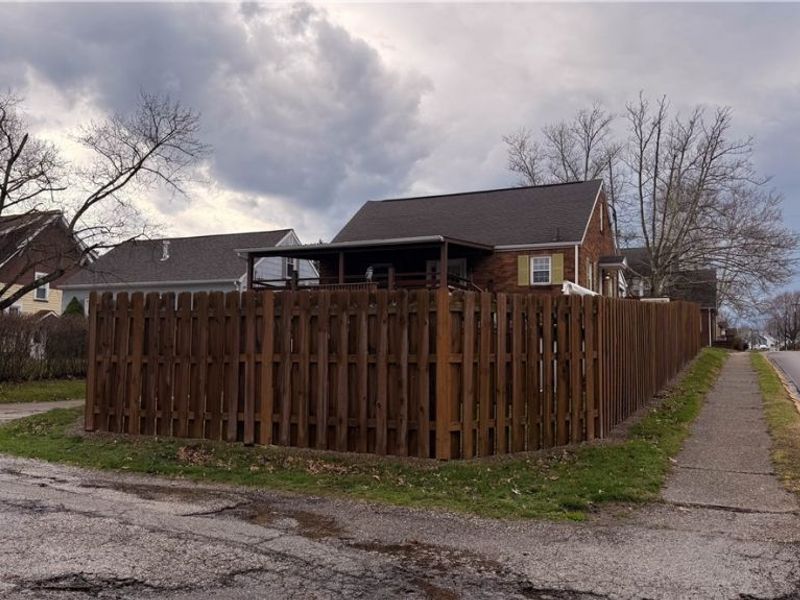 3800 Hanlin Way, Weirton, WV 26062 Photo 16