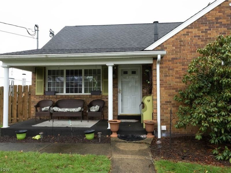 3800 Hanlin Way, Weirton, WV 26062 Photo 2