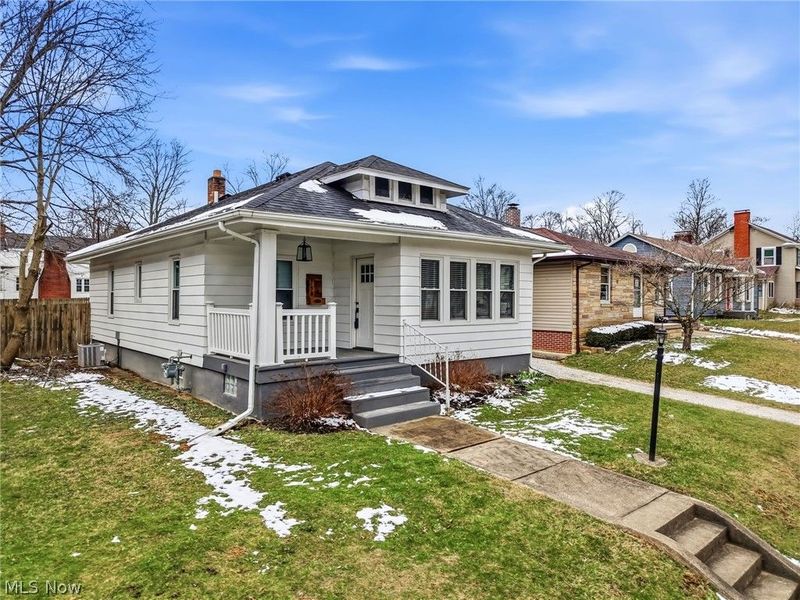 1156 Parkside Drive, Alliance, OH 44601 Photo 2